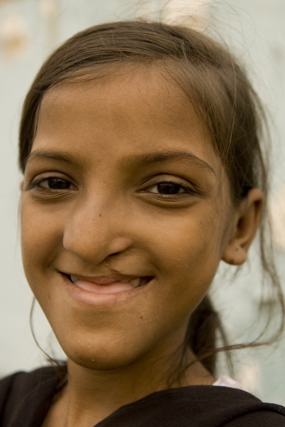 Hena Hussain (11 yearls old, flower picture)